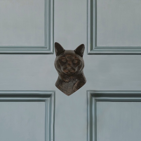 Pottery Barn Bronzed Oil Hand Cast Cat Shaped Door Knocker 🐈 - Picture 4 of 16